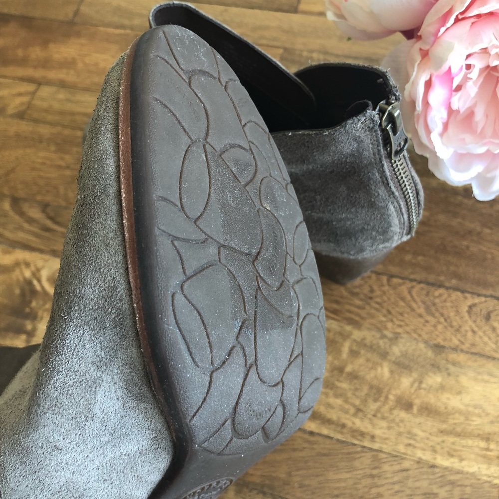 Kork-Ease grey leather suede Castaneda booties 10 - Picture 7 of 7